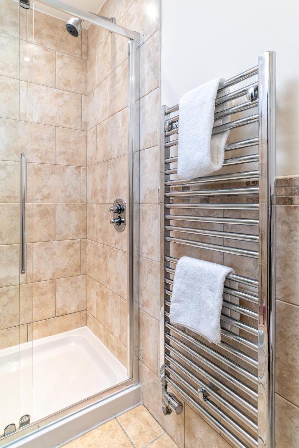 Victoria Court Suites - Aberdeen Ngoại thất bức ảnh