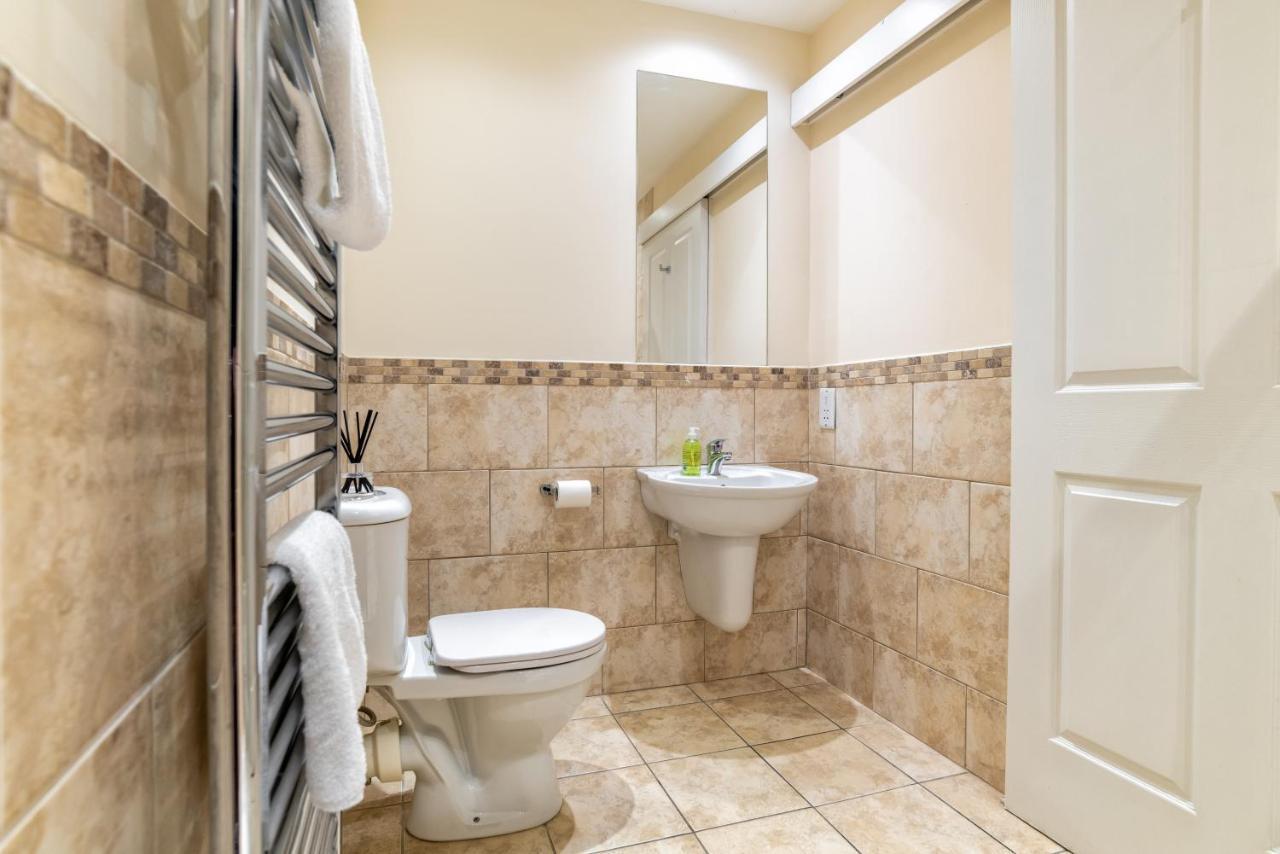 Victoria Court Suites - Aberdeen Ngoại thất bức ảnh